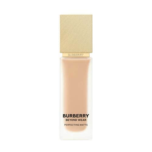 Burberry Beyond Wear Perfecting Matte Foundation 40 Light Nuetral