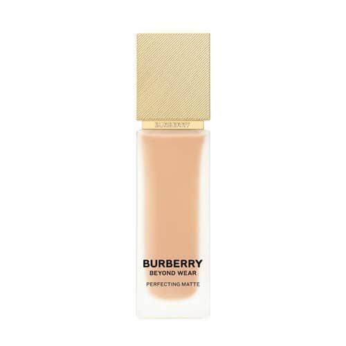 Burberry Beyond Wear Perfecting Matte Foundation 40 Light Warm