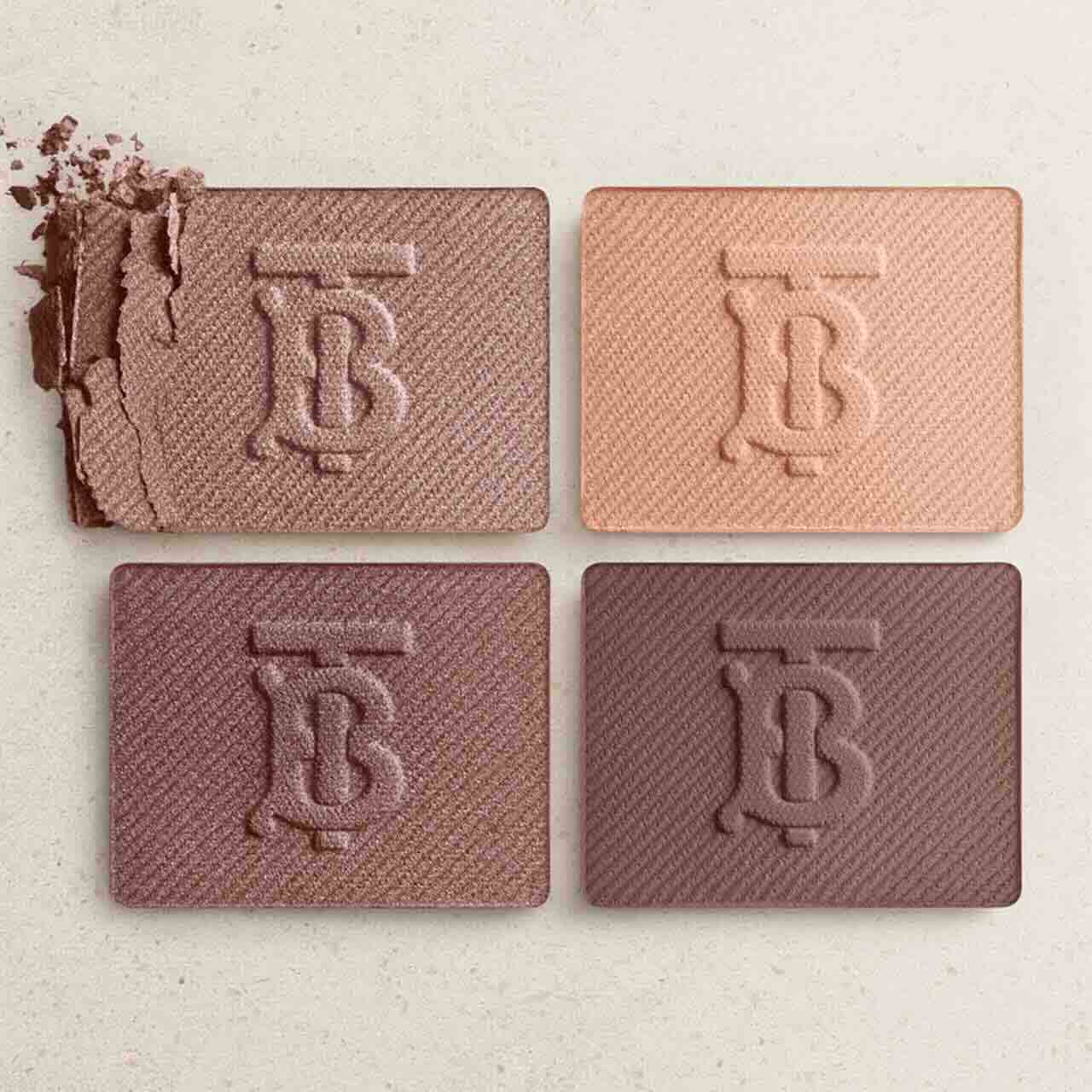 アイシャドウ Burberry EyeQuad Eyeshadow Palette 03 67DA79F7-0739-47D8-9122-