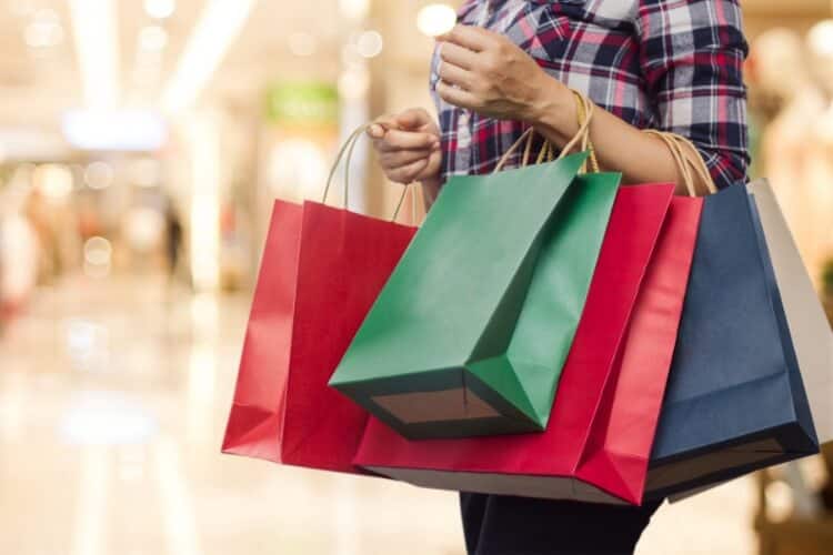 Experience World Class Shopping at Mumbai Airport