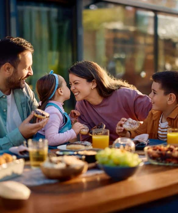 Easy Meals for Families Traveling with Kids at Mumbai Airport